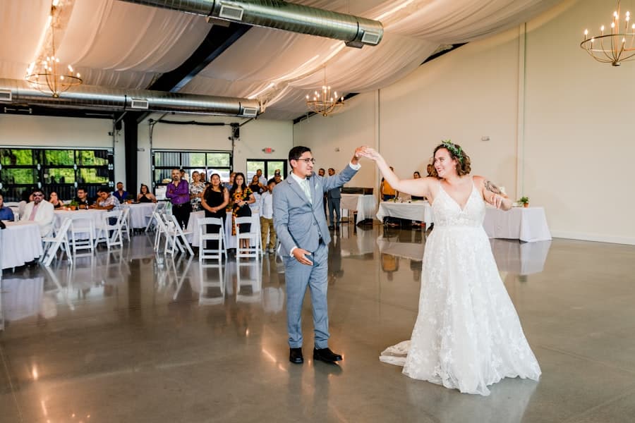 The first dance, seen from the tables